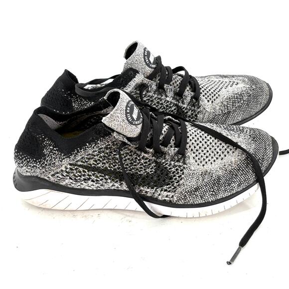 Athletic_Shoes
